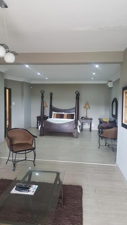 Fa'Trez Guest House&Spa Pretoria-Noord Extérieur photo