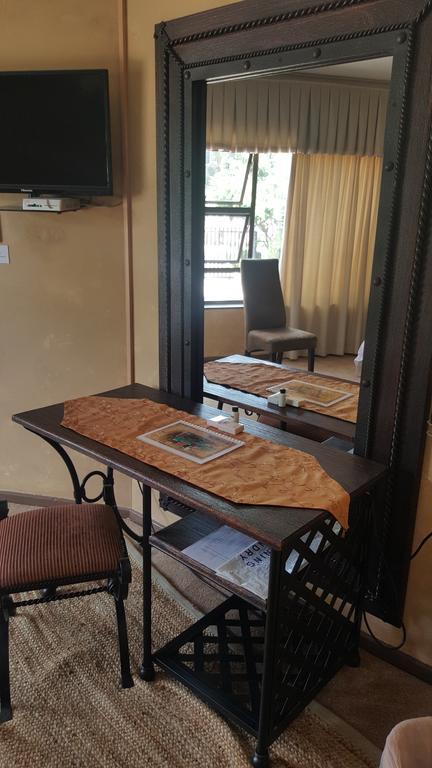 Fa'Trez Guest House&Spa Pretoria-Noord Extérieur photo