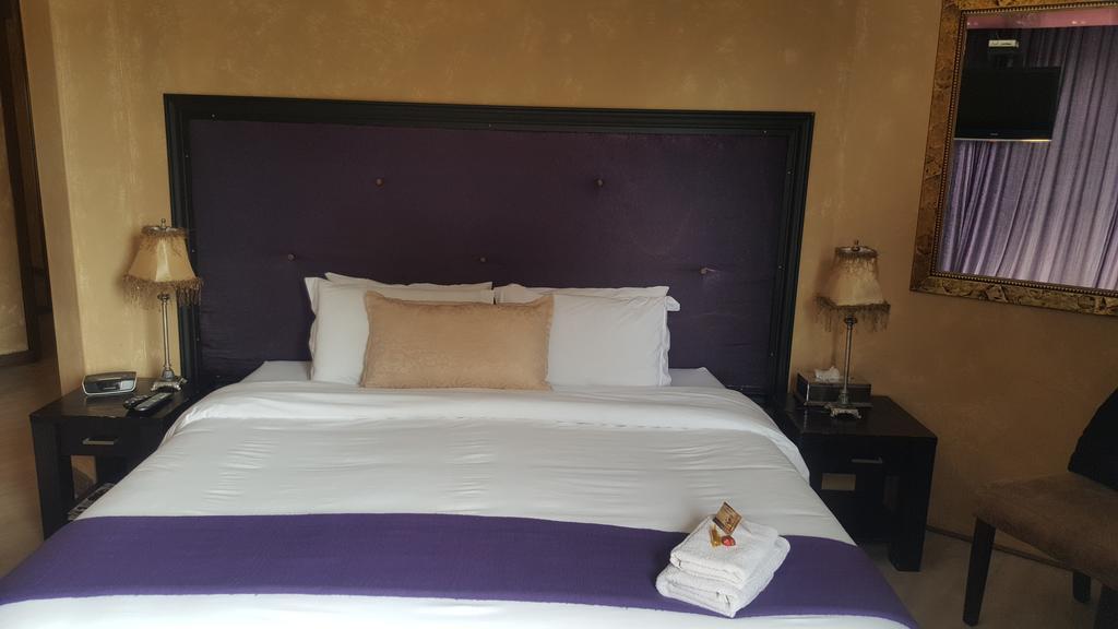 Fa'Trez Guest House&Spa Pretoria-Noord Extérieur photo