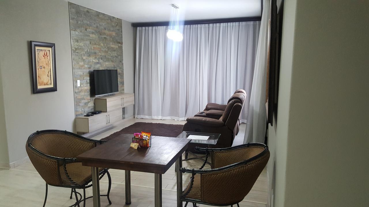 Fa'Trez Guest House&Spa Pretoria-Noord Extérieur photo