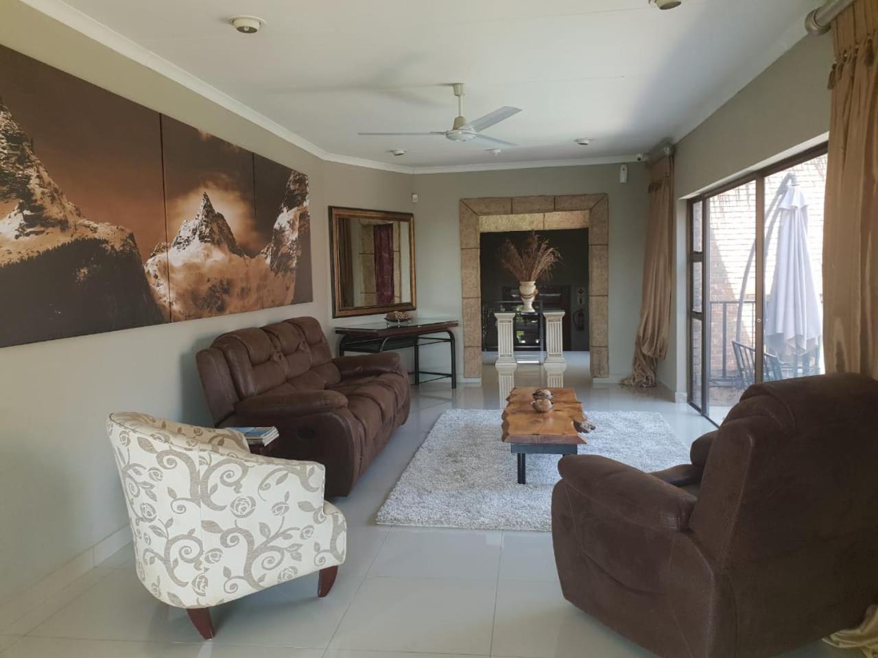 Fa'Trez Guest House&Spa Pretoria-Noord Extérieur photo