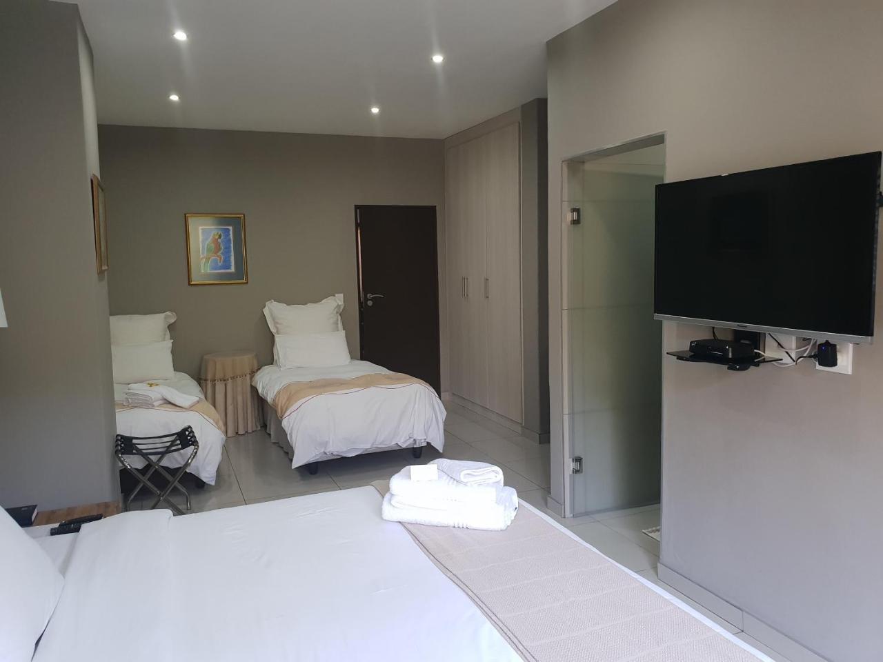 Fa'Trez Guest House&Spa Pretoria-Noord Extérieur photo