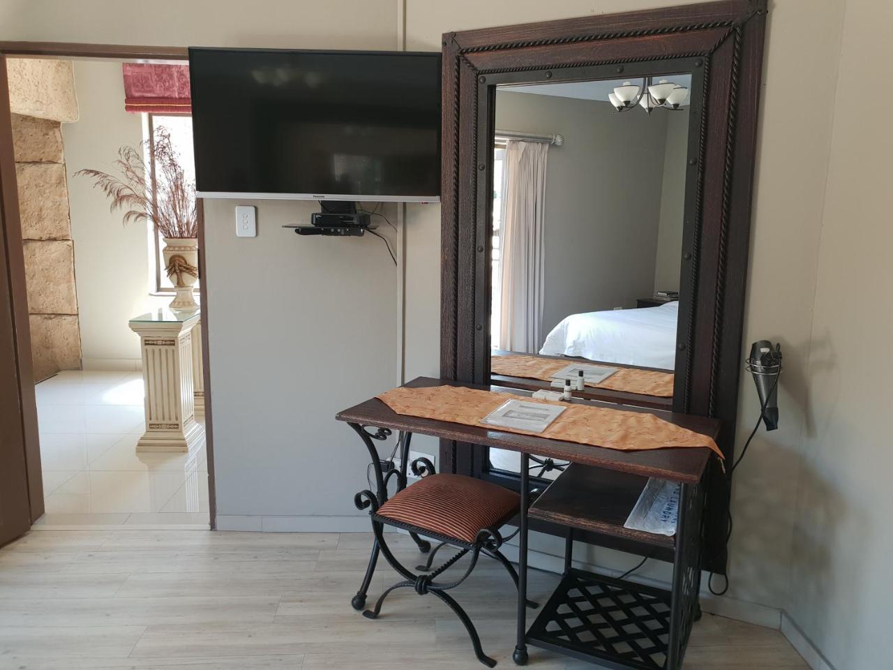 Fa'Trez Guest House&Spa Pretoria-Noord Extérieur photo
