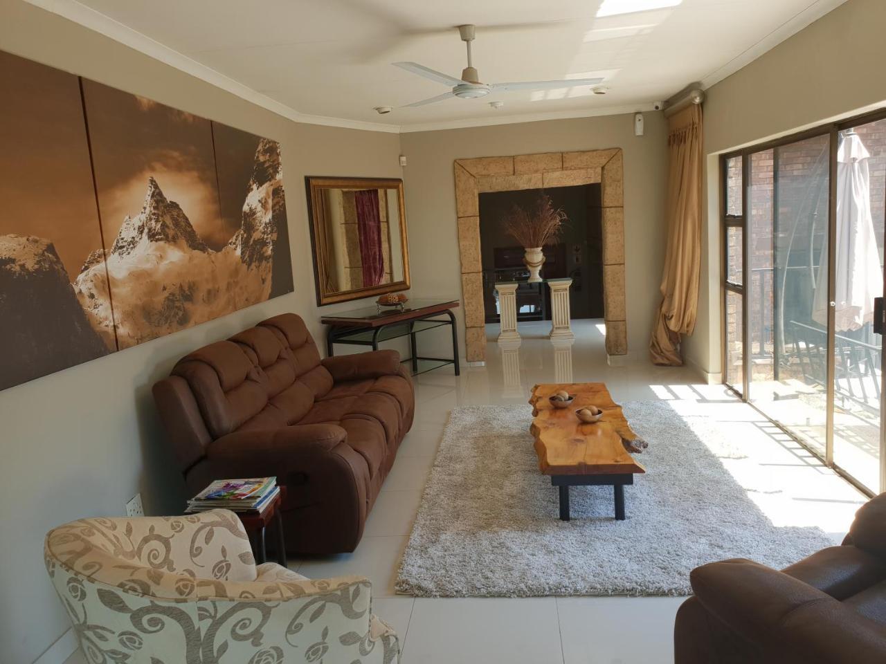 Fa'Trez Guest House&Spa Pretoria-Noord Extérieur photo