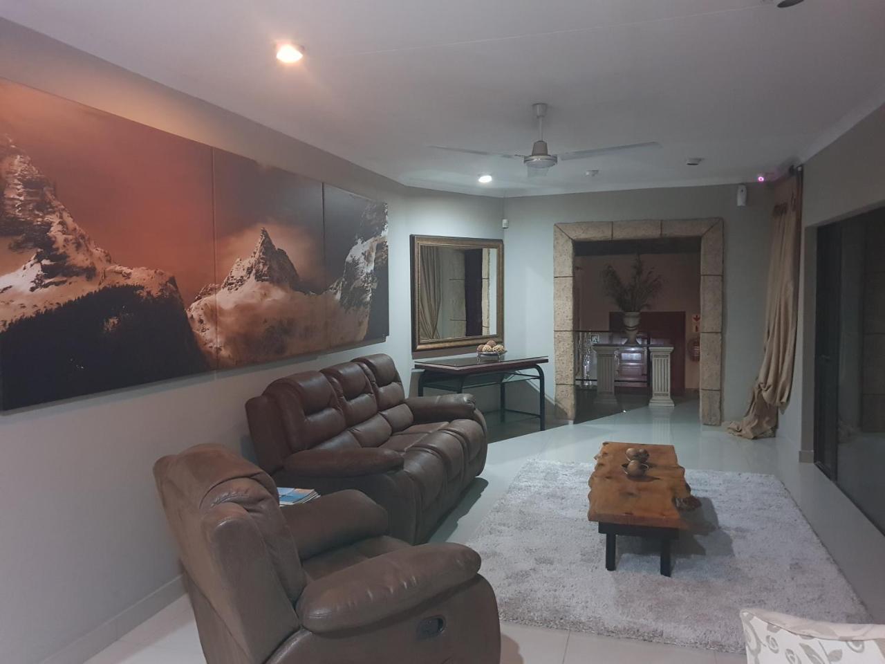 Fa'Trez Guest House&Spa Pretoria-Noord Extérieur photo
