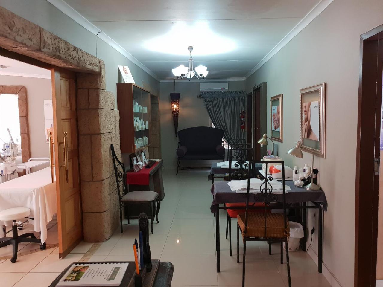 Fa'Trez Guest House&Spa Pretoria-Noord Extérieur photo